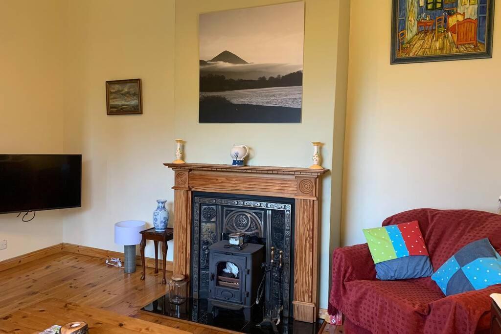 Glen Keen Farm Cottage Louisburgh Exterior foto
