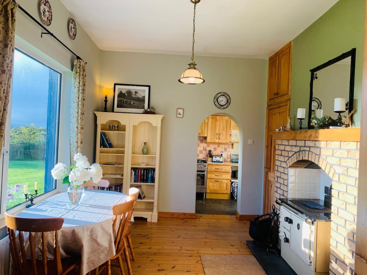 Glen Keen Farm Cottage Louisburgh Exterior foto